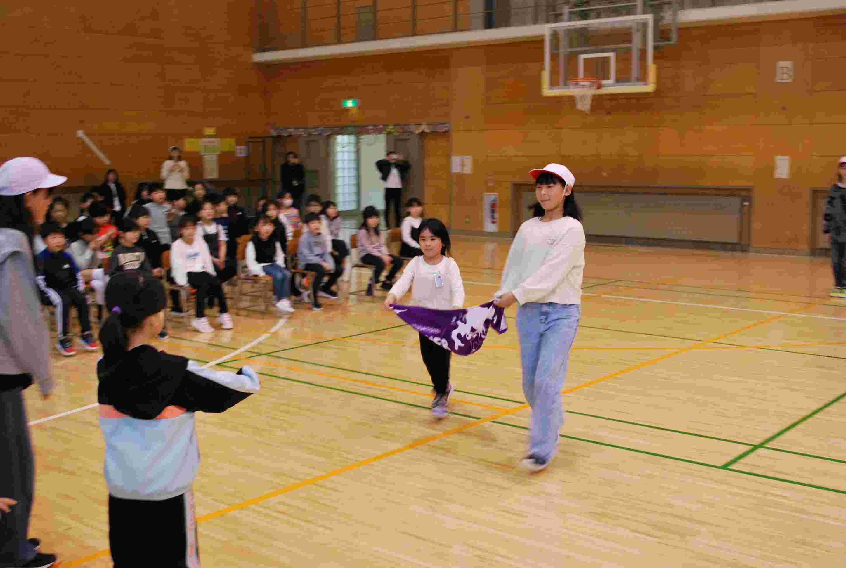 6年生「ボール運びリレー」.JPG