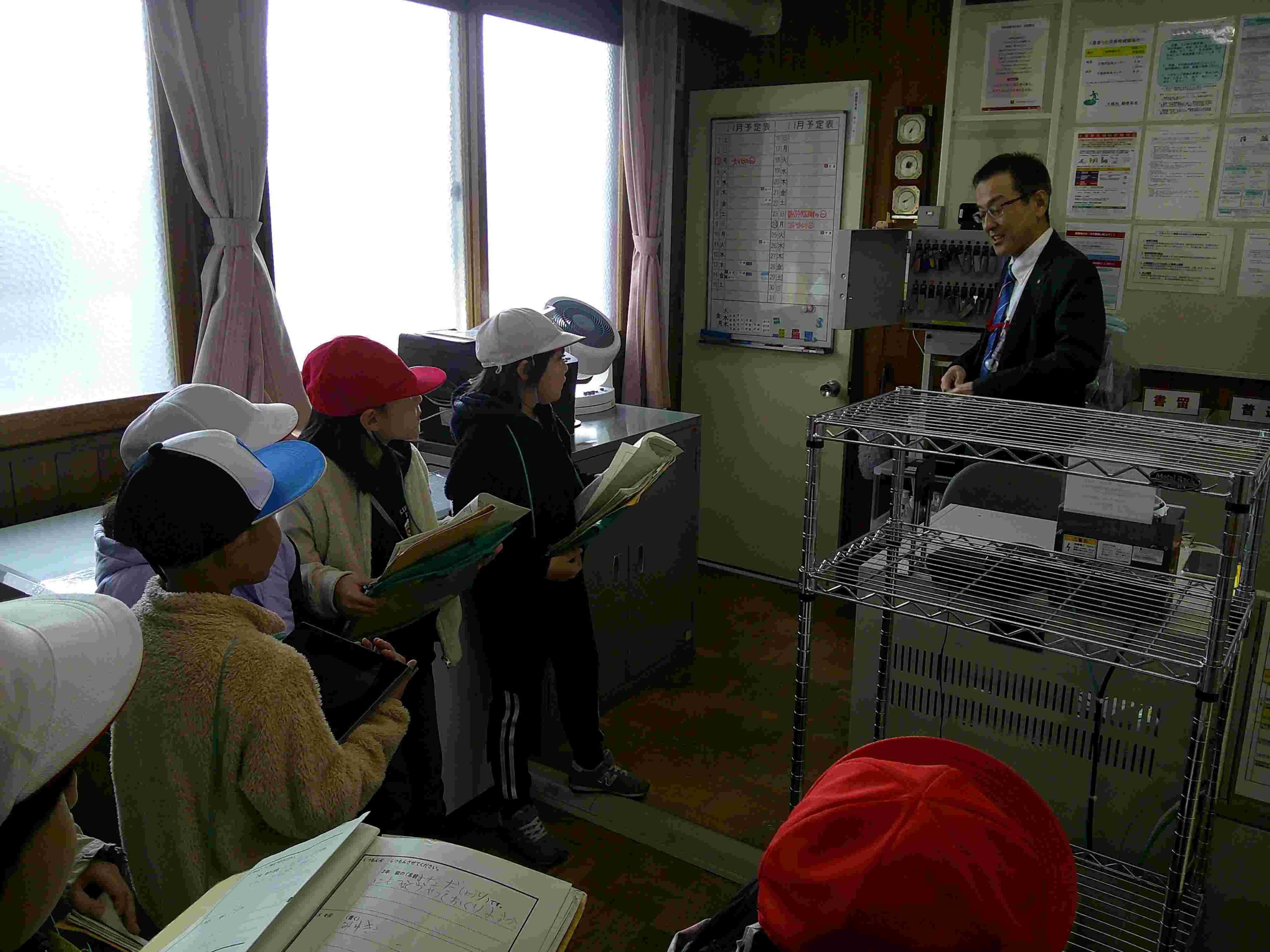 【11月7】2年生 町探検.JPG