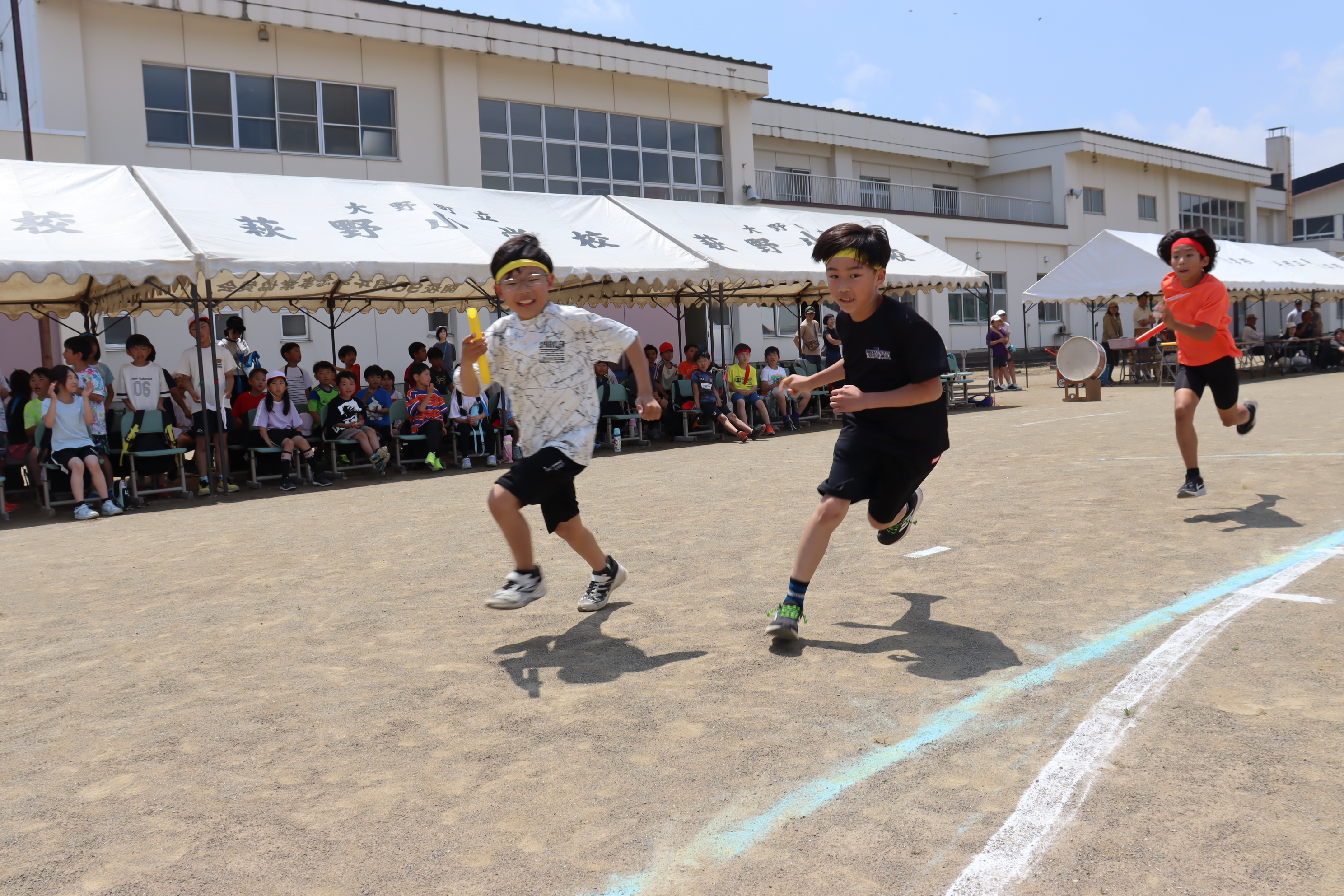 高学年リレー1.JPG